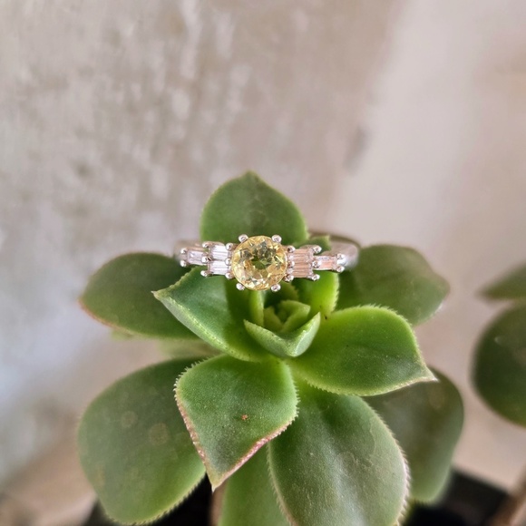 Vintage Genuine Lemon Quartz and CZ Ring in Sterling Silver- US Size 8 1/2 - Picture 8 of 9